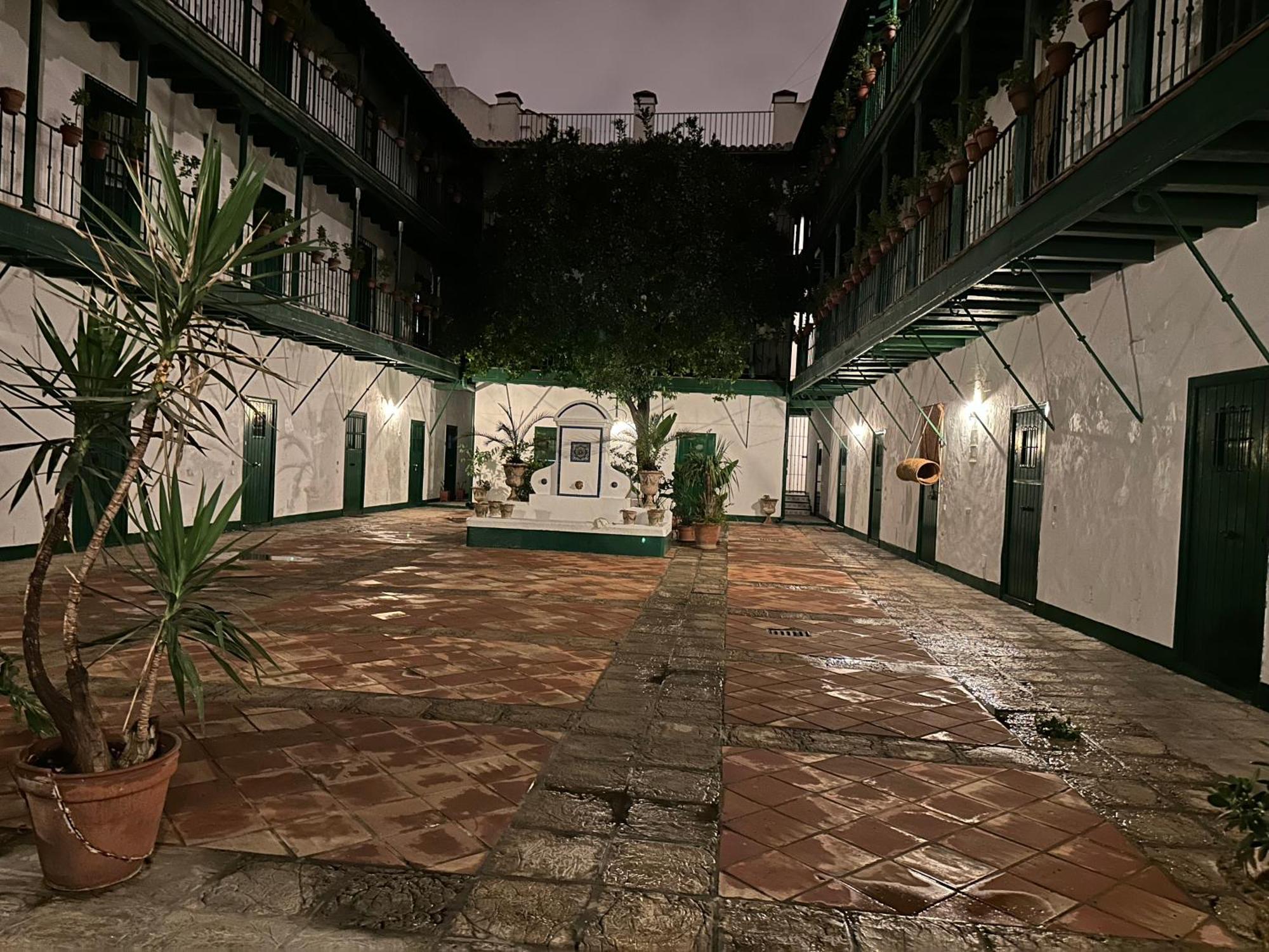 Casa Duque Compartida Familiar 2- Bano Propio Kwatera prywatna Sewilla